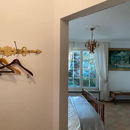 Inge's Arthouse & Gardenlounge, Bei Frankfurt Apartmán Eschborn