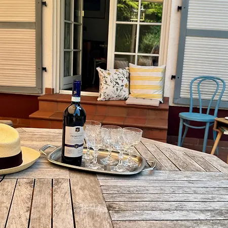 Apartman Inge's Arthouse & Gardenlounge, Bei Frankfurt *